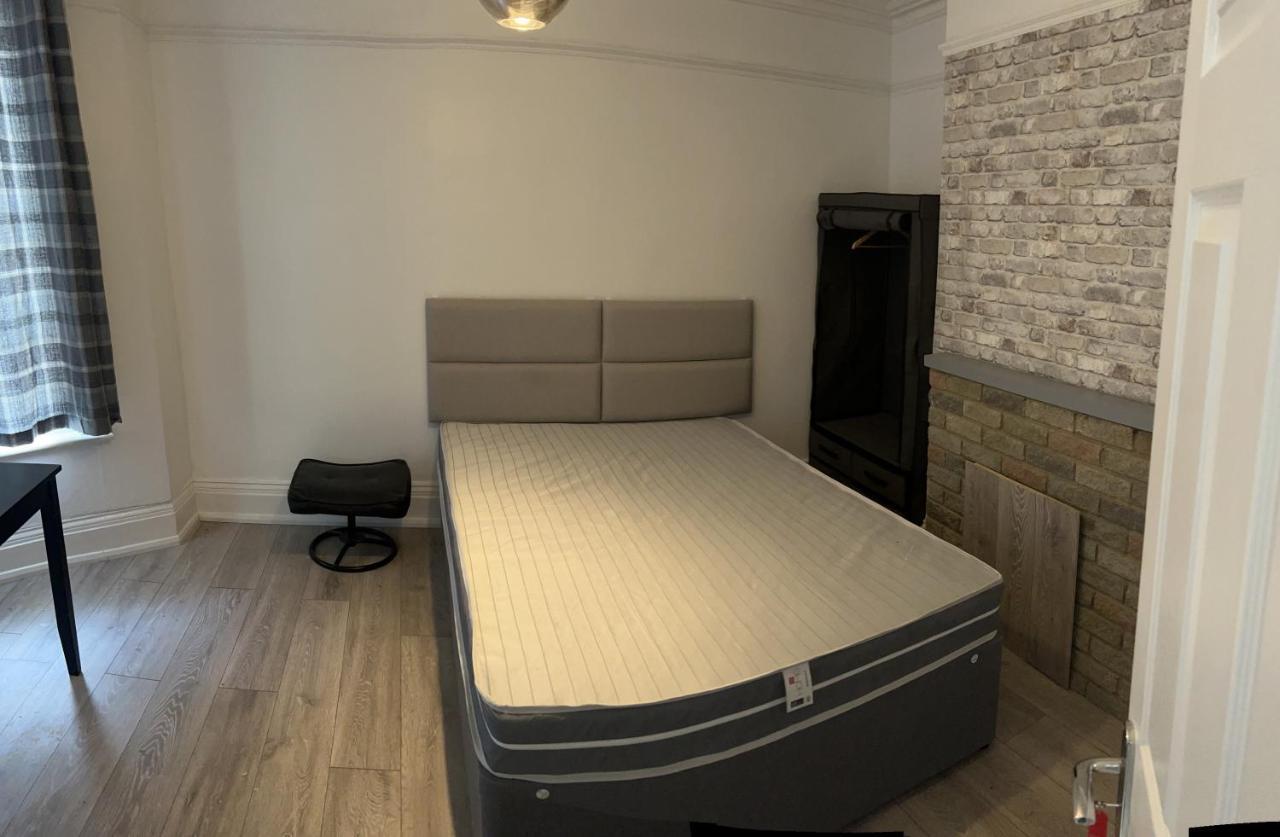 דירות פולקסטון Excellent 3Bed Flat מראה חיצוני תמונה